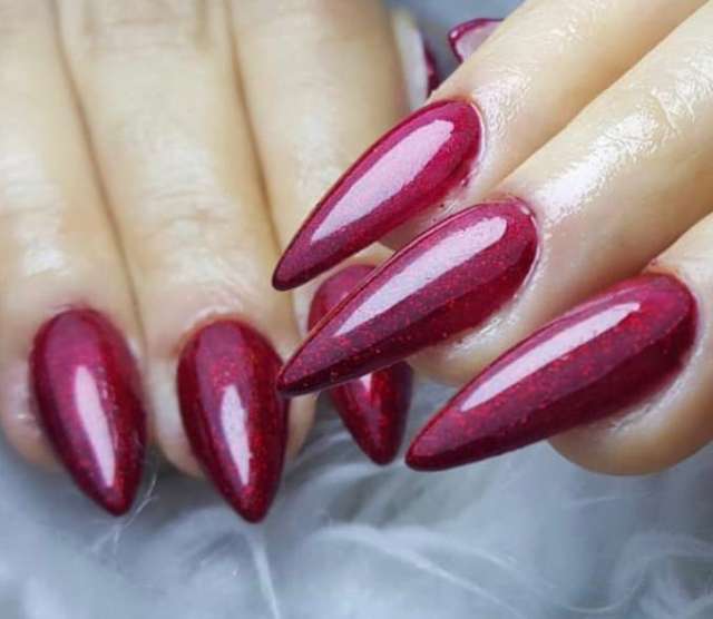 לק גל מספר 377 רד ניו יורק -Red New York מכיל 18ml