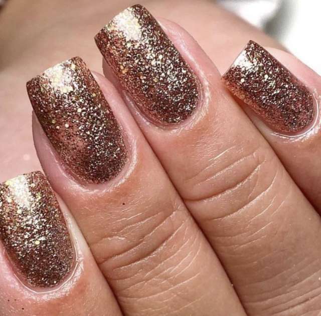 לק גל מספר 107 רד ניו יורק-Red New York מכיל 18ml
