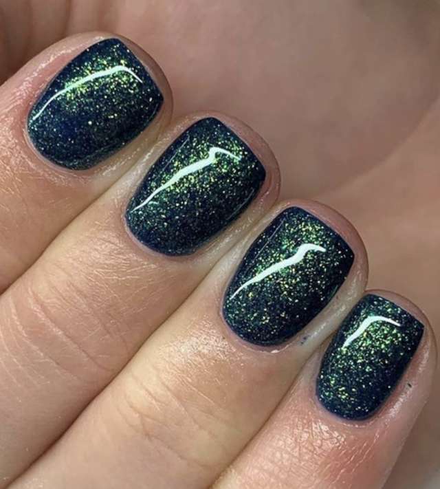 לק גל מספר 5 רד ניו יורק-Red New York מכיל 18ml