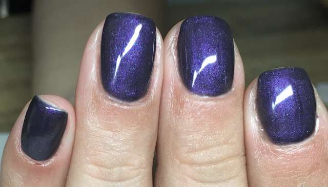 לק גל מספר 79 רד ניו יורק-Red New York מכיל 18ml