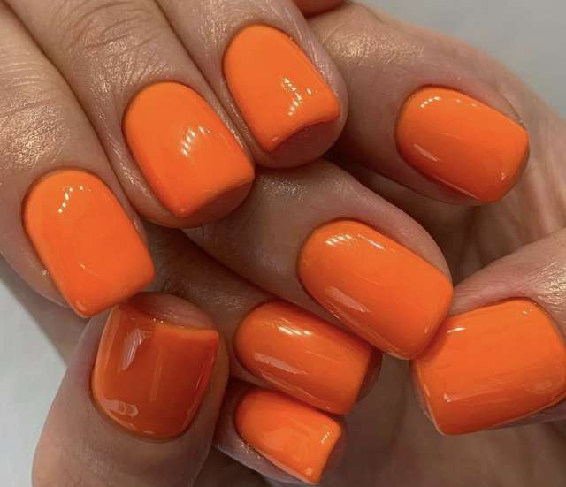 לק גל מספר 202 רד ניו יורק-Red New York מכיל 18ml