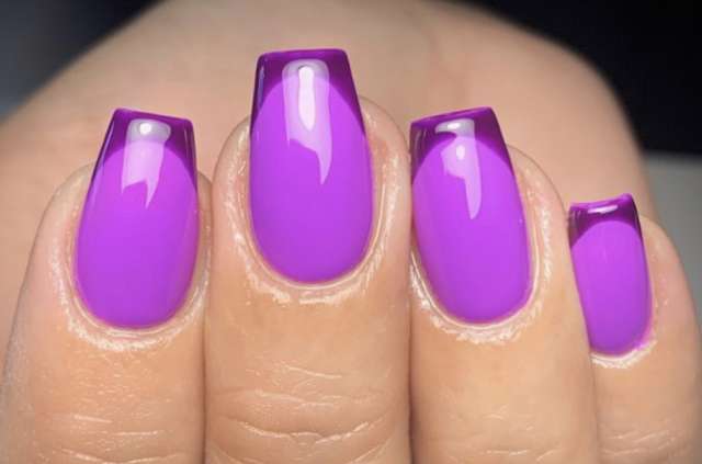 לק גל מספר 12 רד ניו יורק -Red New York מכיל 18ml