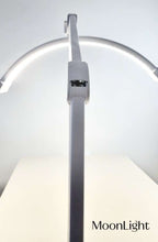 מנורת לד מקצועית עם תפס שולחני – MoonLight LED Lamp